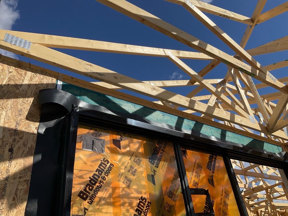 Alfresco wall frame spanning about three metres with no lateral support, found during a frame inspection in Hoppers Crossing