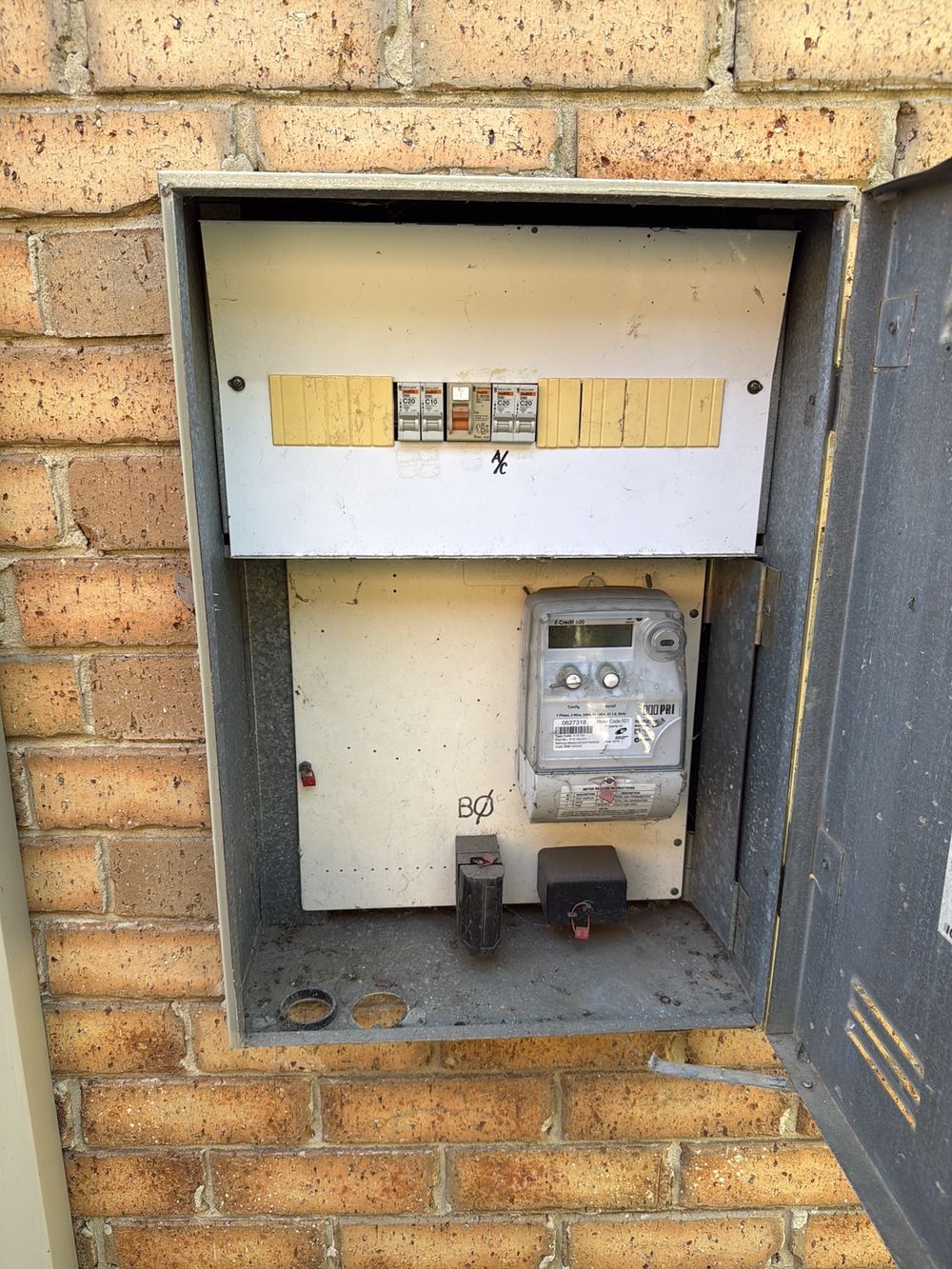 No termite management notice found in the meter box, found during a pre-purchase inspection in Wantirna South